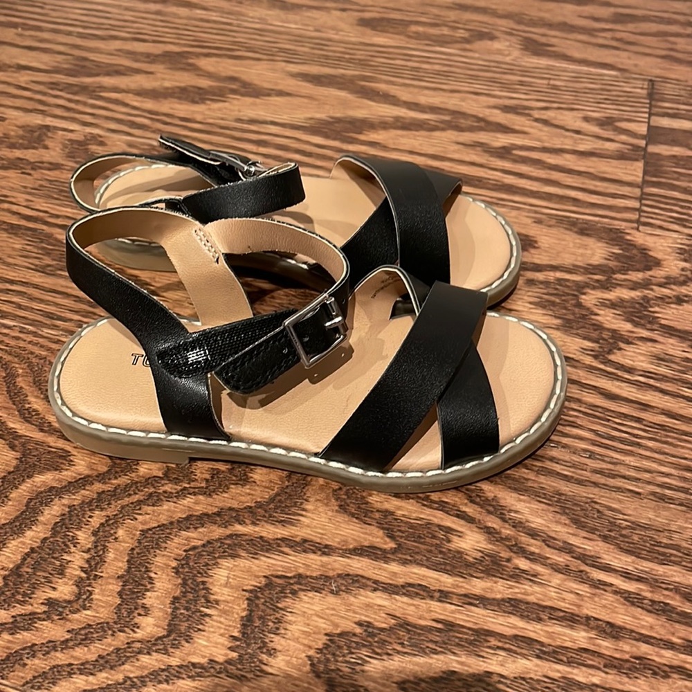 Tucker + Tate Sandles